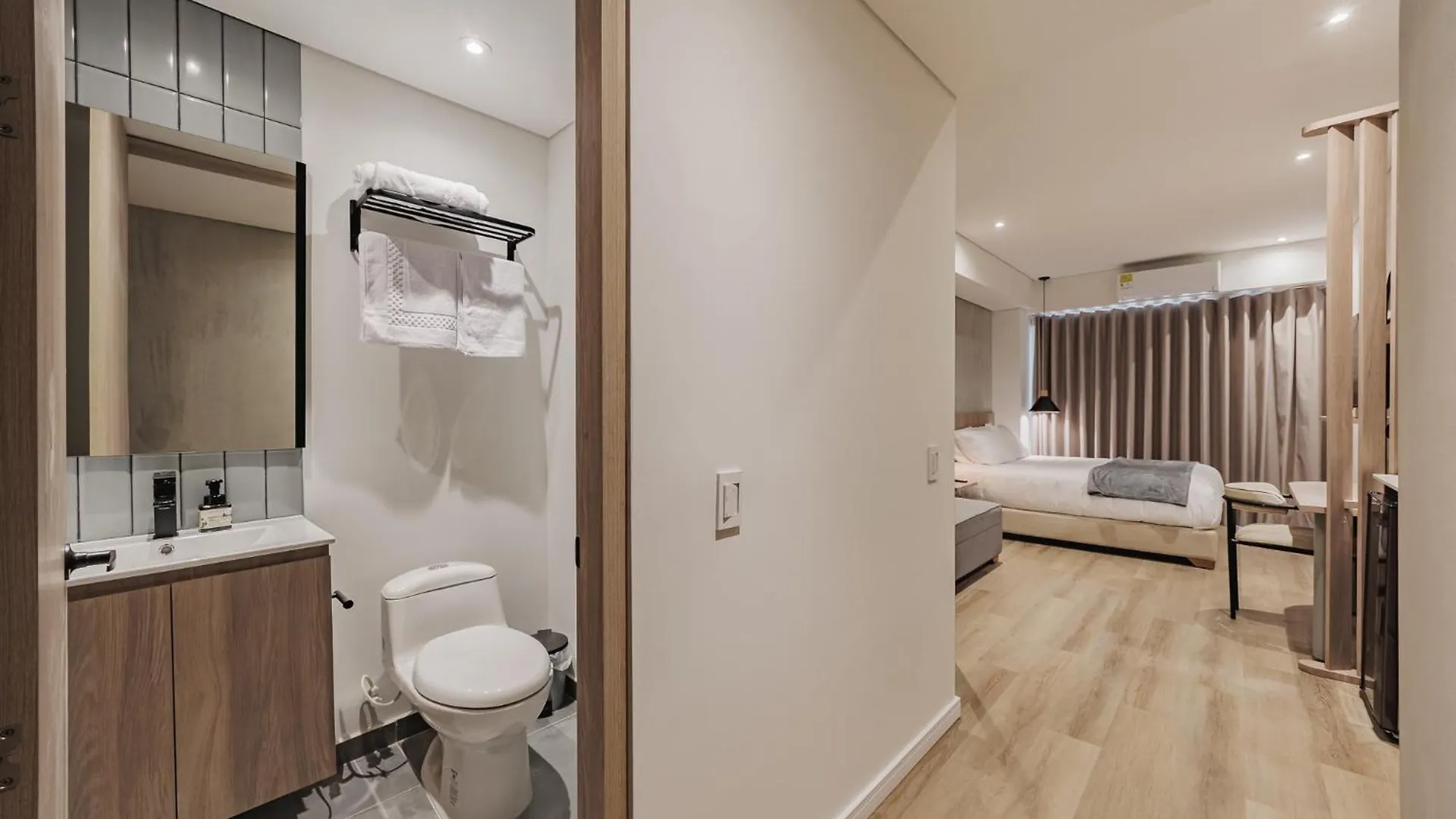 Daire Quadrato Studios Medellín
