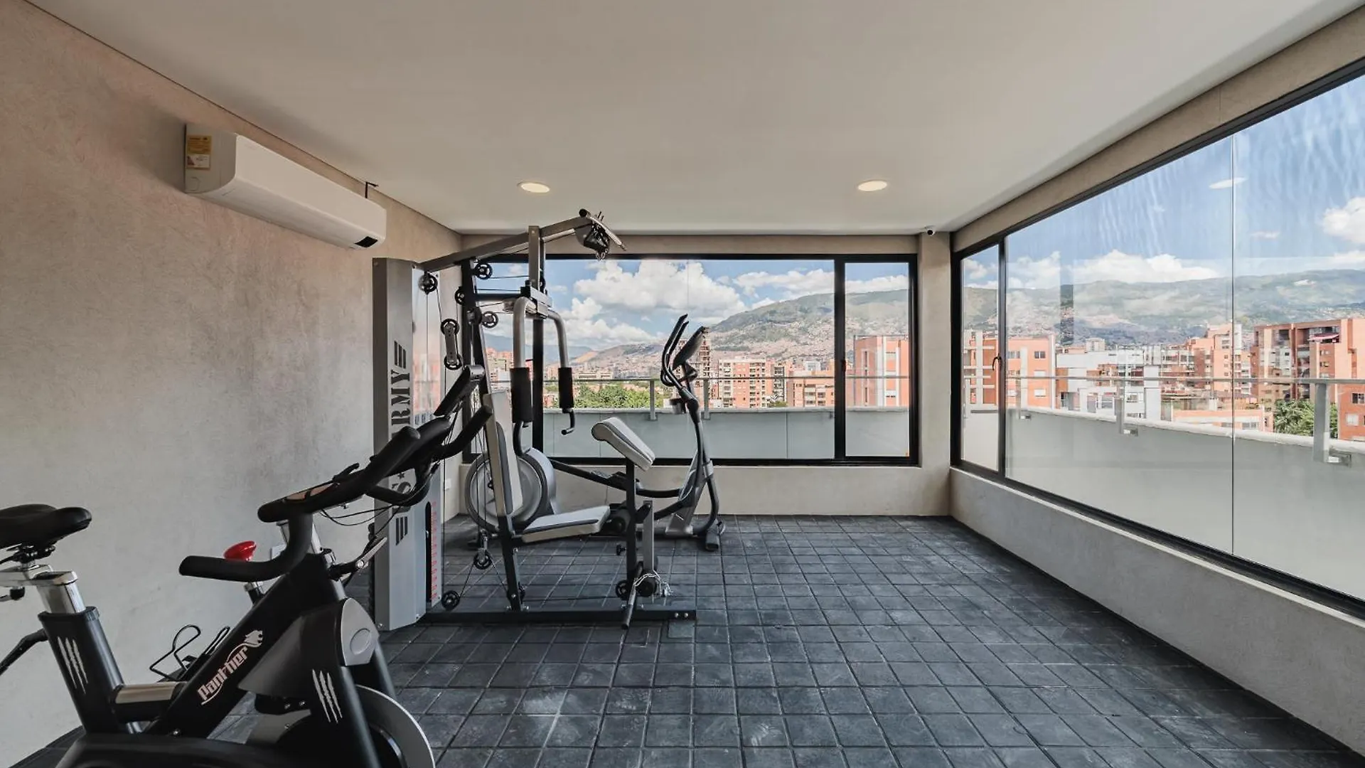 Quadrato Studios Medellín Daire