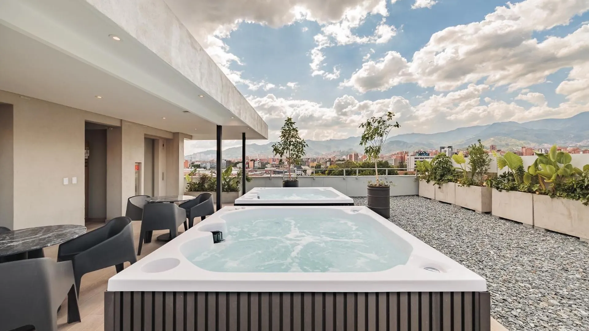 Quadrato Studios Medellín 0*,  Kolombiya