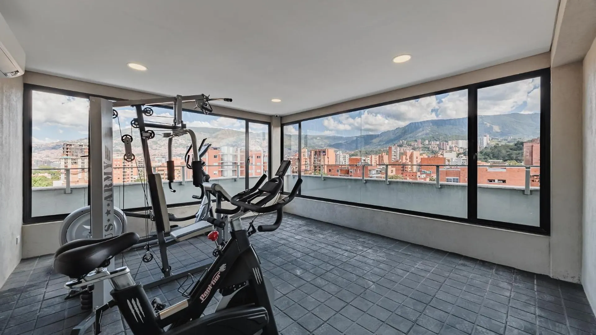 Quadrato Studios Medellín 0*,  Colombia