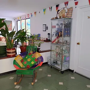 Habitación en casa particular Moradia Laureles, Medellín